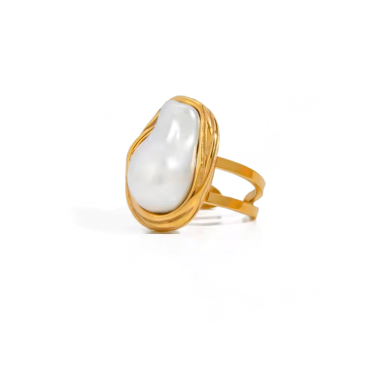 Pearl Rare Formed Ring