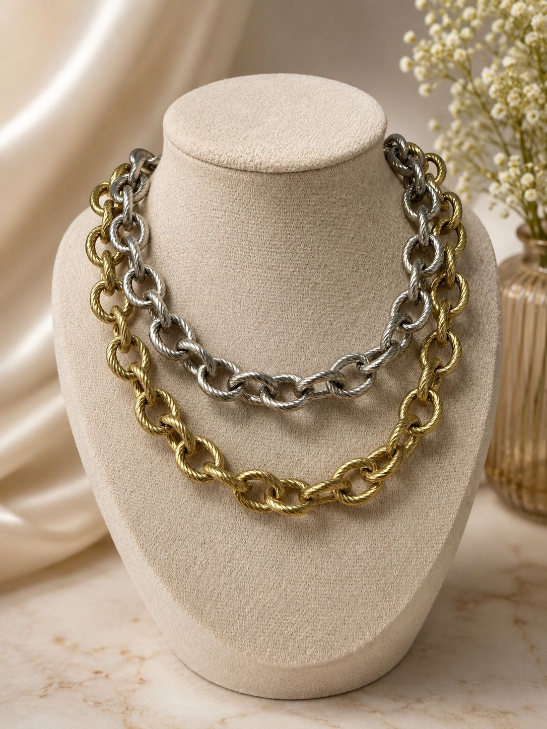 Twisted Link Necklace