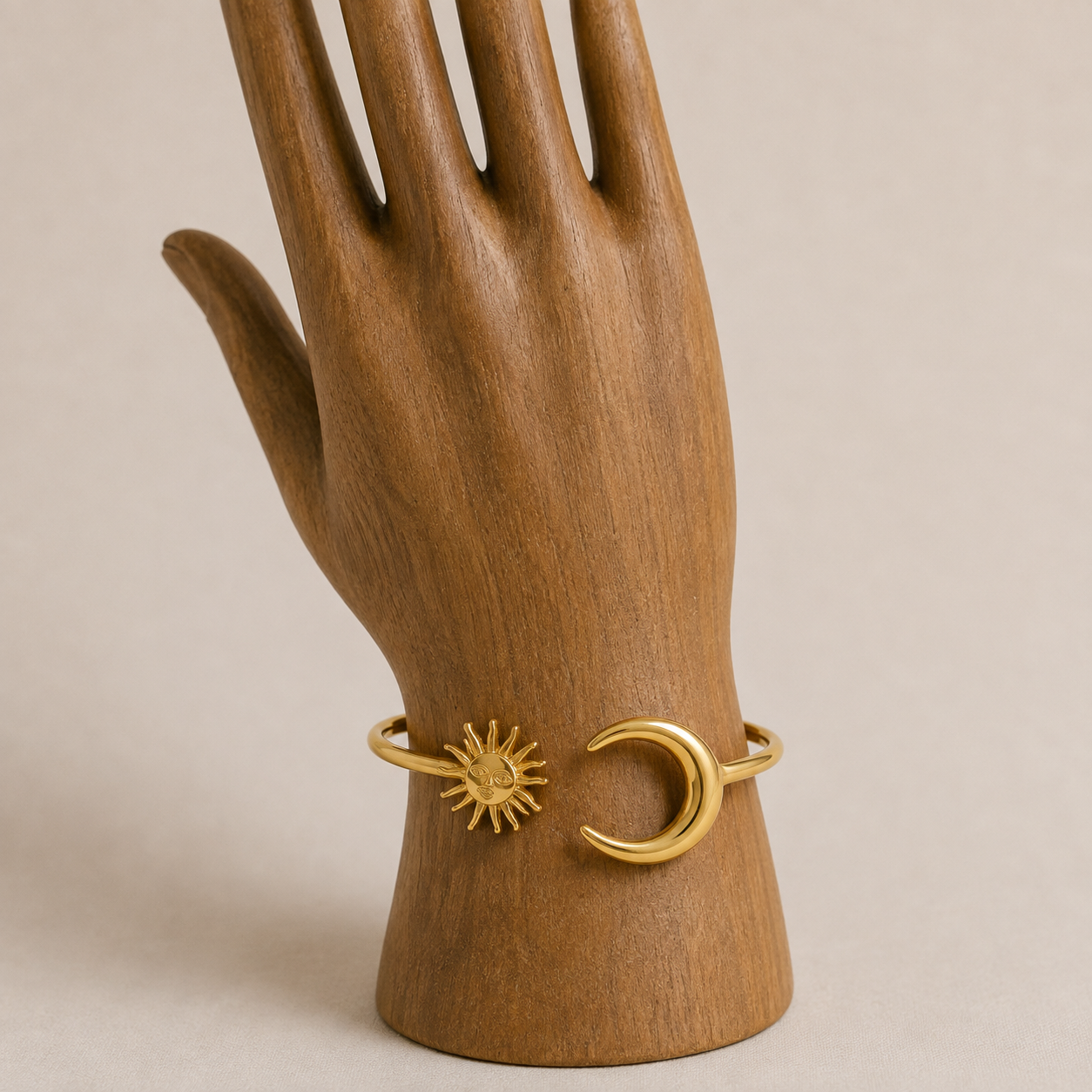 Luna ku Solo Bracelet